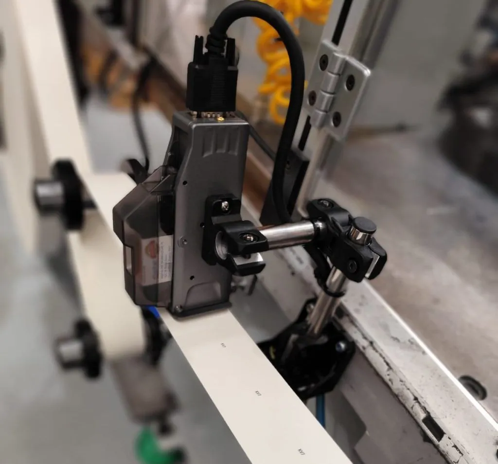 Cabezal de impresora thermal inkjet TIJ Illumex codificando sin contacto