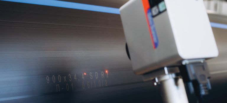 Láser CO2 vs Fibra vs UV: Cuál Elegir para Tu Industria | Surjet
