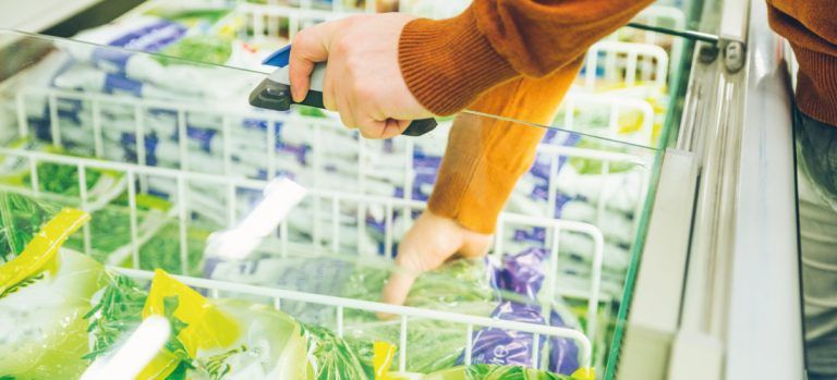 ¿Cómo deben etiquetarse los productos congelados?